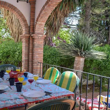 Paradise - Flamingo Вілла Нерха