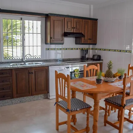 Вілла Paradise - Flamingo Нерха